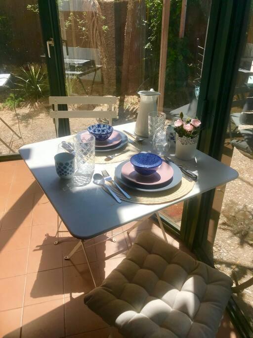 Charming Studio To Venelles 10 Minutes From Aix Eksteriør billede